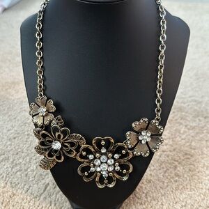 Premier Designs gold flower statement necklace